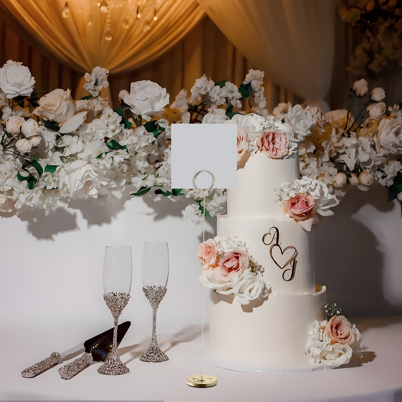 Table Number Gold - 30個入り、金色の花柄カードホルダークリップ、金属製ワイヤー、13インチ、結婚式や誕生日パーティーでの席札、メモの表示に最適。