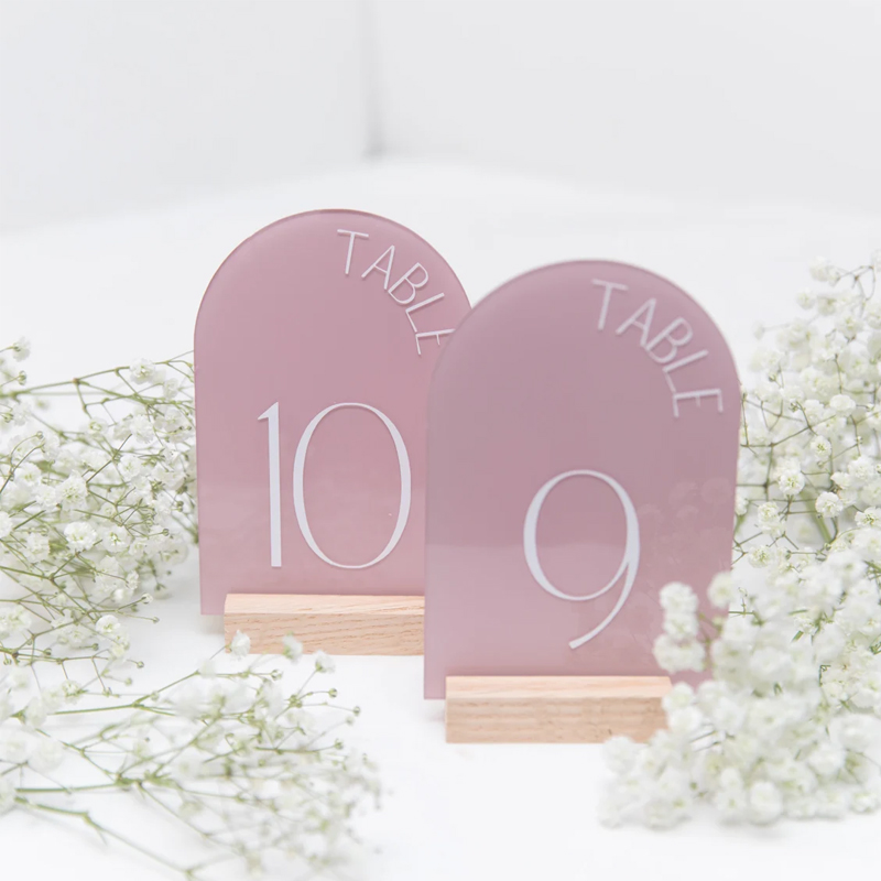 パーソナライズされたアクリルの結婚式のテーブル番号,書道,素 - Table Number Gold のレビューと価格
