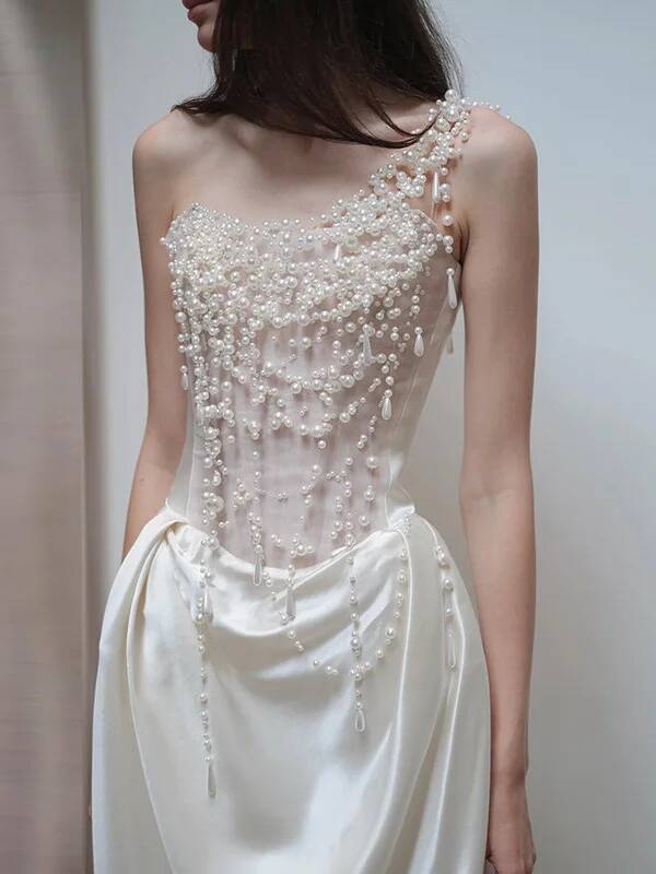 2025年フランス製ストラップレスイブニングドレス、花嫁向け - Wedding Fx のレビューと価格
